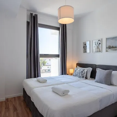 Bianca 2-br & Balcony In * Larnaca