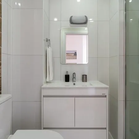 Bianca 2-br & Balcony In * Larnaca